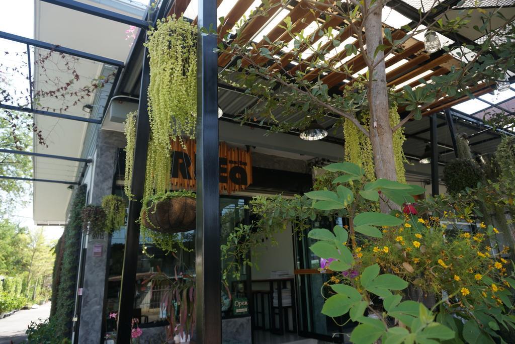 Hotel The Rhea Udon Thani Exterior foto